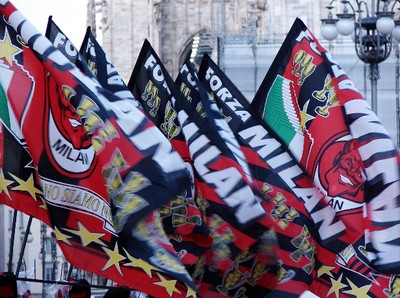 bandiere-milan-calcio