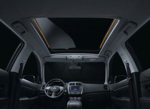 Il tetto panoramico della Mitsubishi ASX