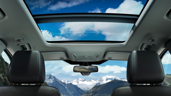 Nuova Ford Kuga - il tetto panoramico (apribile)
